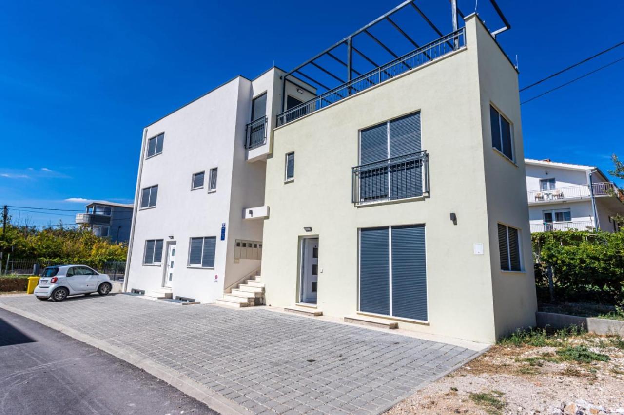 Ferienhaus Maestral - Kastel Kambelovac Kastela Ngoại thất bức ảnh