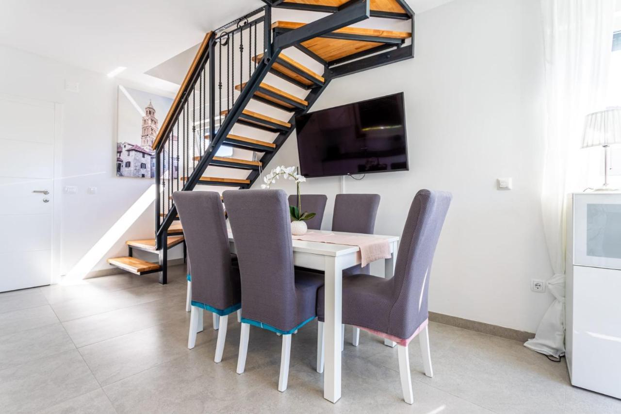 Ferienhaus Maestral - Kastel Kambelovac Kastela Ngoại thất bức ảnh