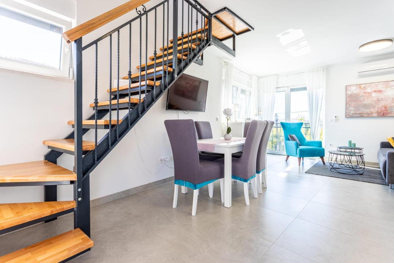 Ferienhaus Maestral - Kastel Kambelovac Kastela Ngoại thất bức ảnh