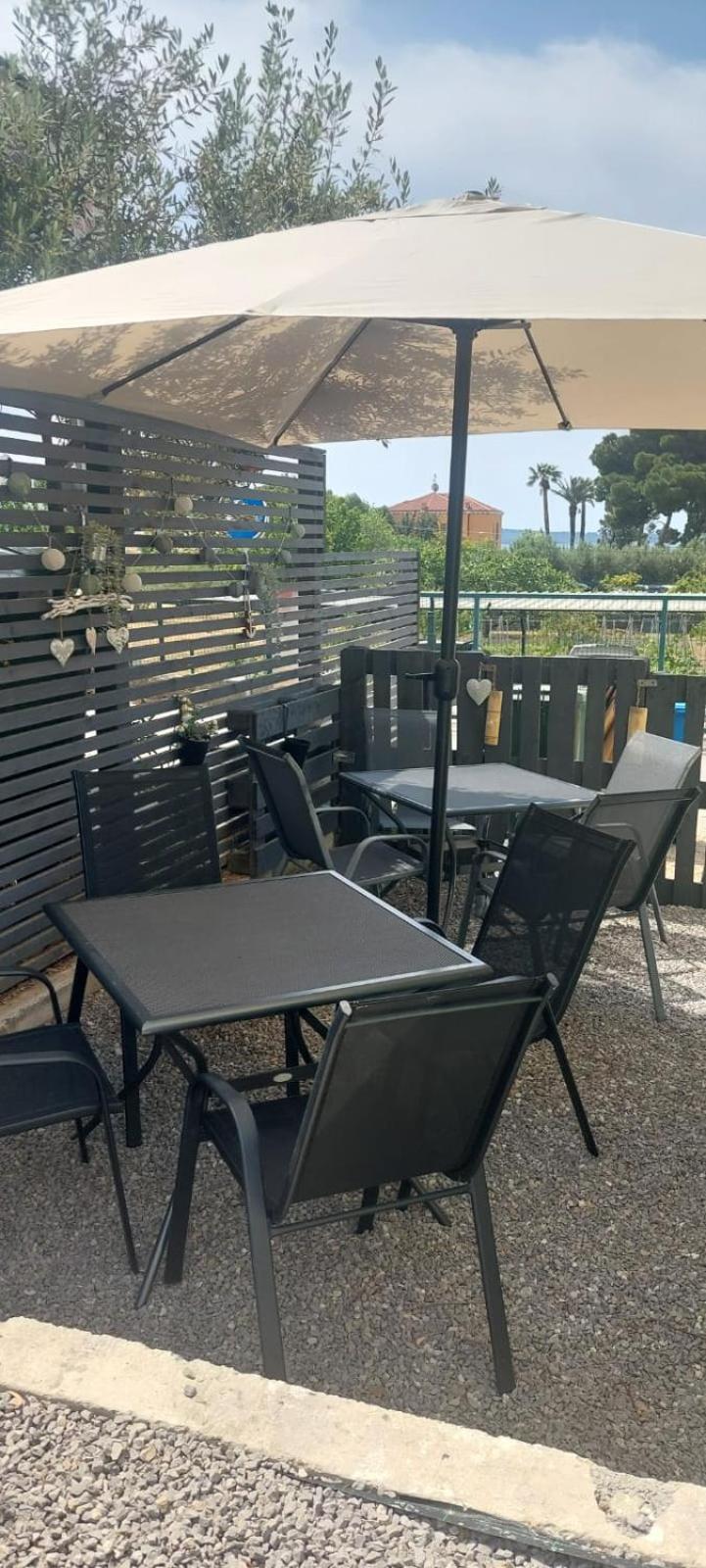 Ferienhaus Maestral - Kastel Kambelovac Kastela Ngoại thất bức ảnh